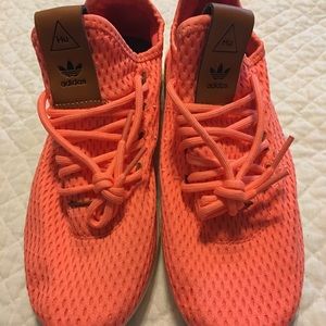 Adidas tennis shoes. Size 6.5 New